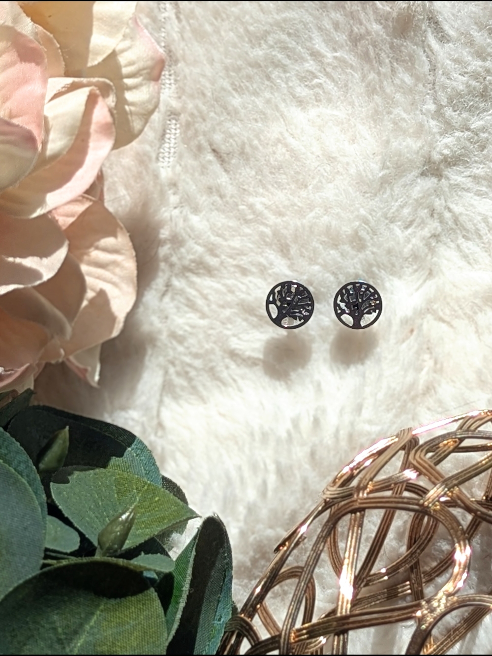 NWOT 16G Silver Tone Tree Of Life Earrings